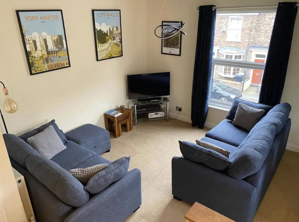 Park Crescent Apartment 요크 외부 사진