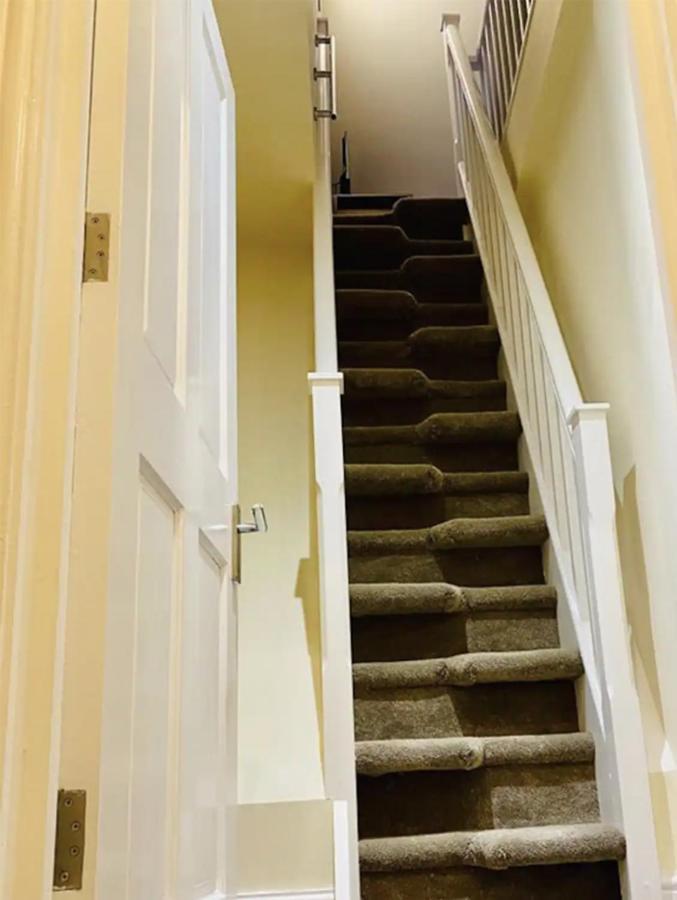 Park Crescent Apartment 요크 외부 사진